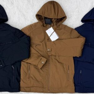Campera c/ capucha con pelos